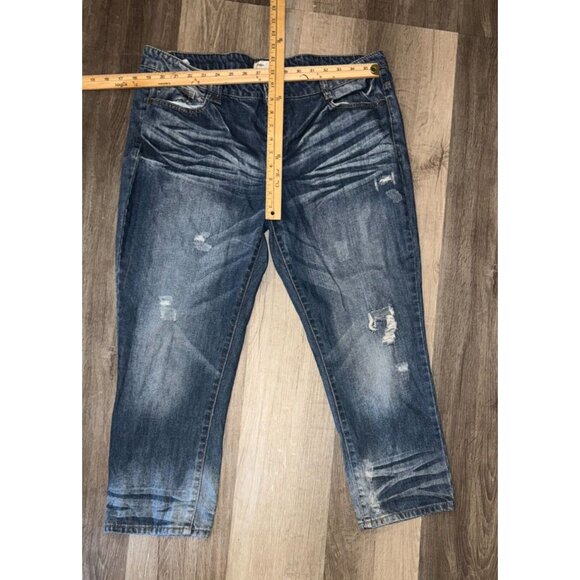 Womens Size 16 Distressed Straight Leg Jeans Classic Fit - Picture 7 of 9